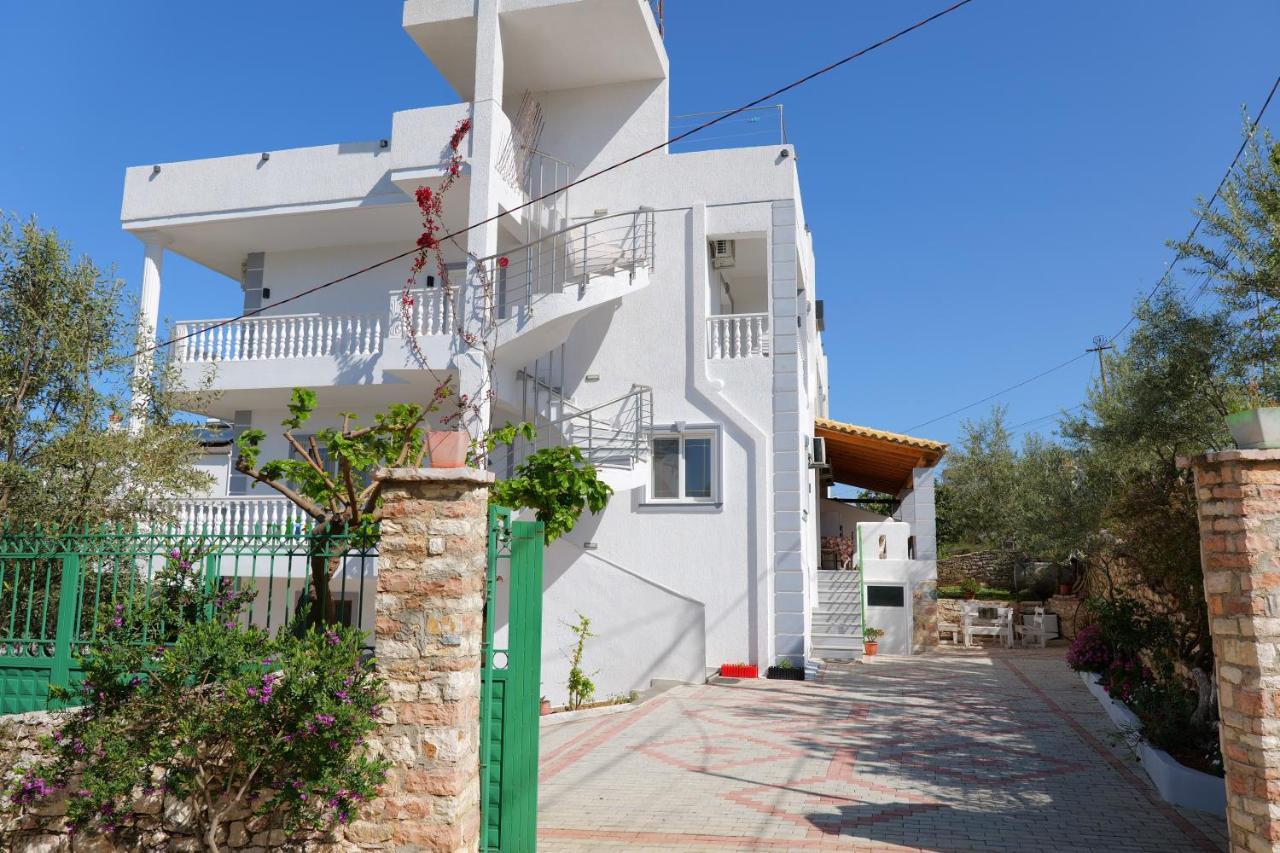 Vila Unique Aparthotel Ksamil Exterior foto